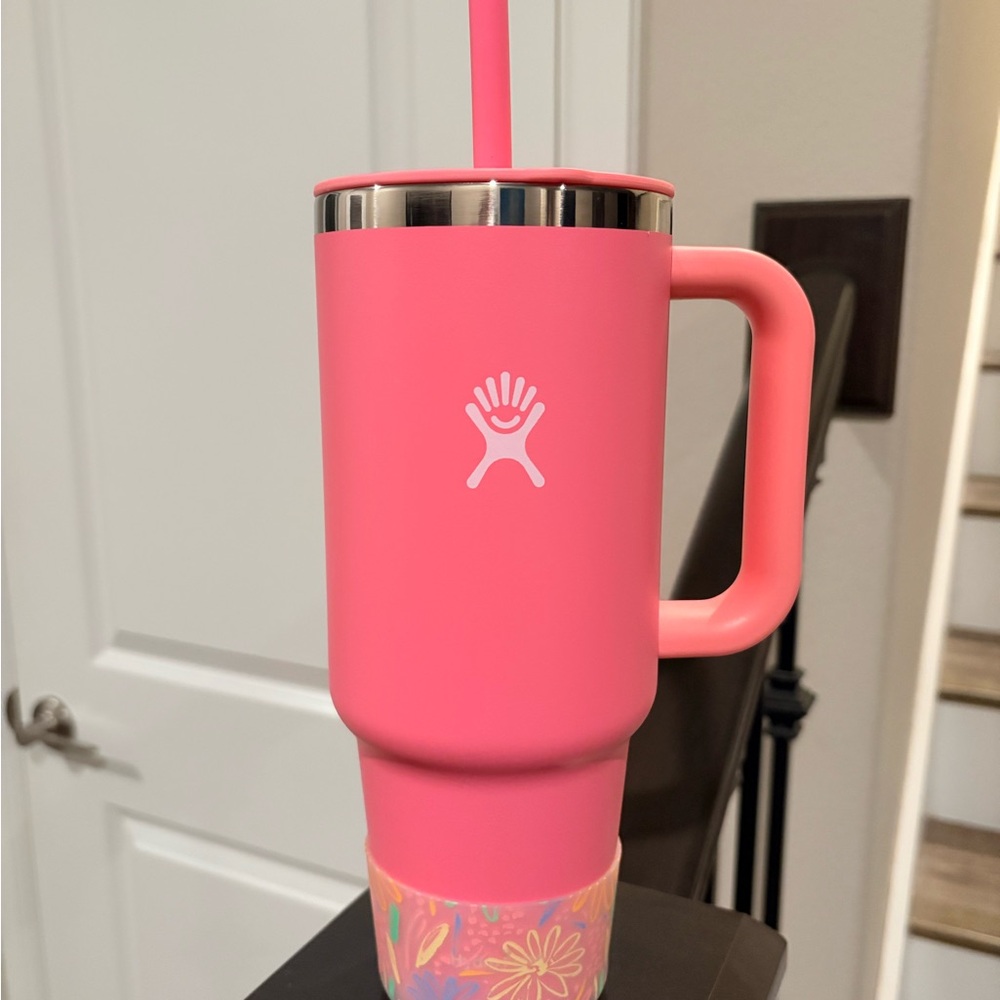 Hydro Flask Pink Travel Tumbler with Handle